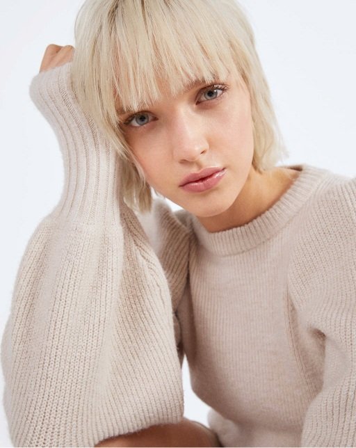 Sweater with voluminous sleeves - Image 3