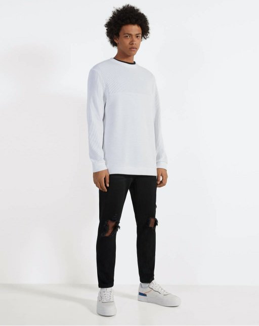 Ripped carrot fit jeans - Image 4