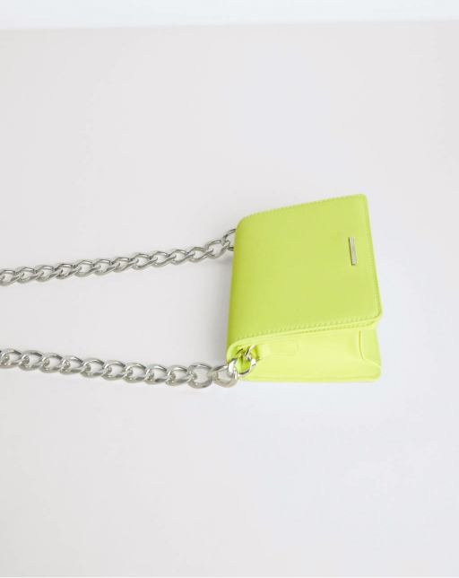 Handbag with chain strap - Image 5