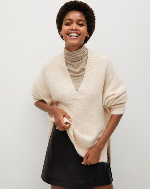 Sweater with voluminous sleeves - Image 3